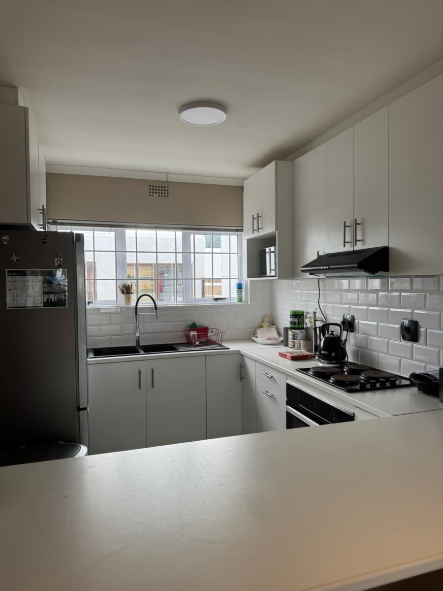 To Let 2 Bedroom Property for Rent in Table View Western Cape